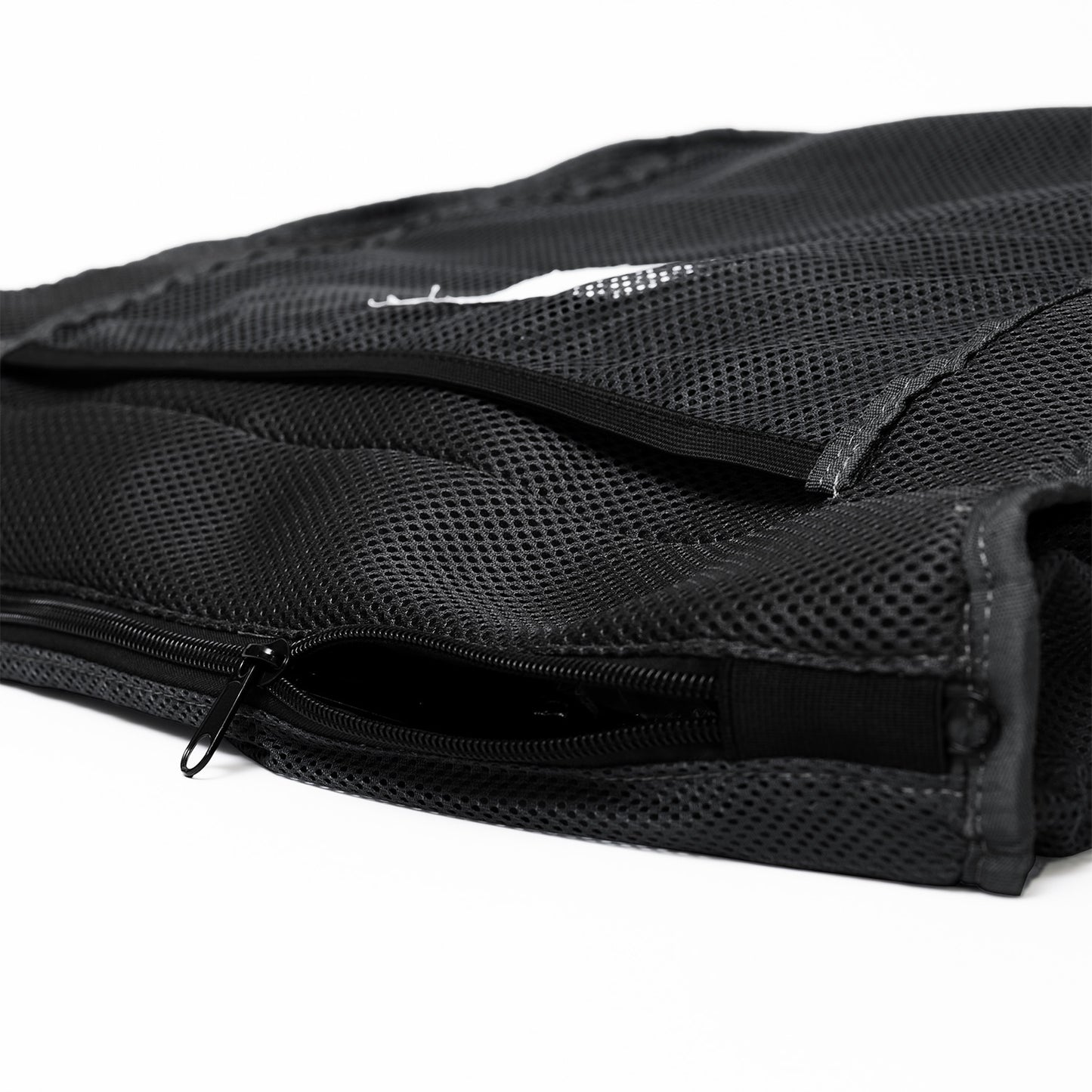 VEIL shoulder Black Outer