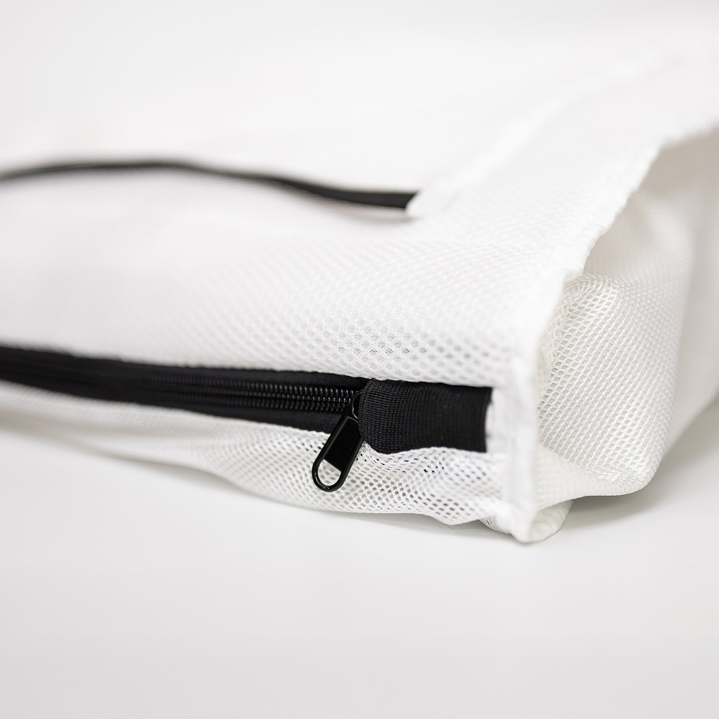 VEIL shoulder White Outer