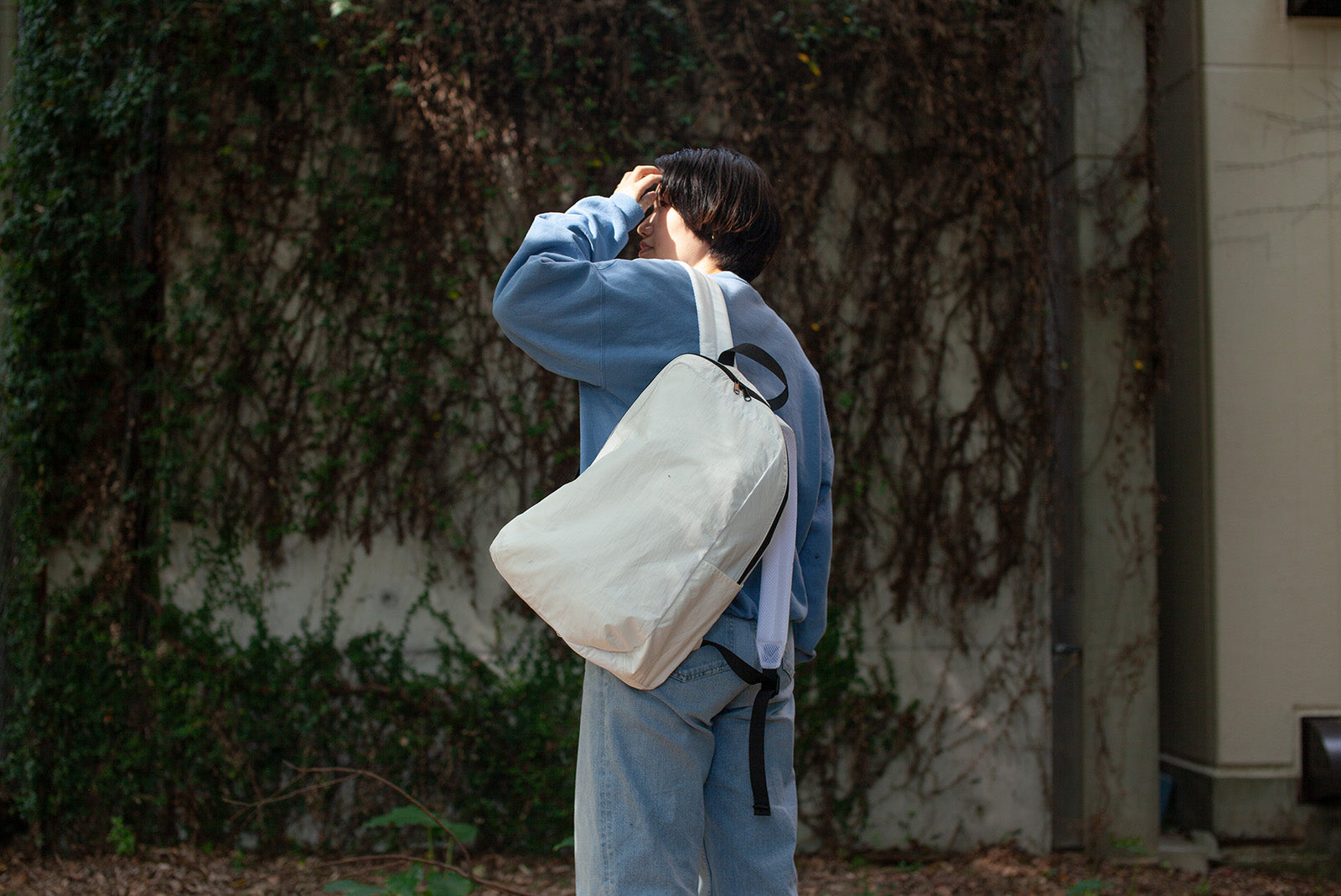 洗えるリュックVEILホワイトアウター （軽量/洗濯/リュック） – LEKT